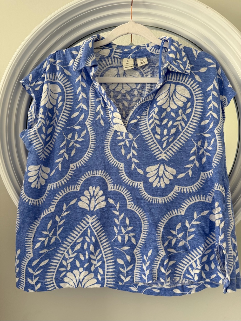 Joie Blue & White Paisley 100% Linen Knit Collared Top